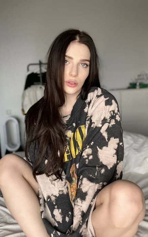 Experience Pure Bliss with Lotus Rain’s Enchanting Companionship